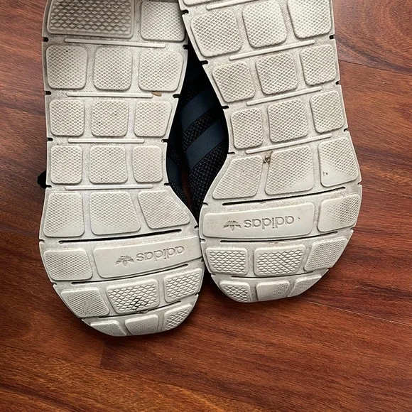 Womens Adidas Shoes - Picture 9 of 9